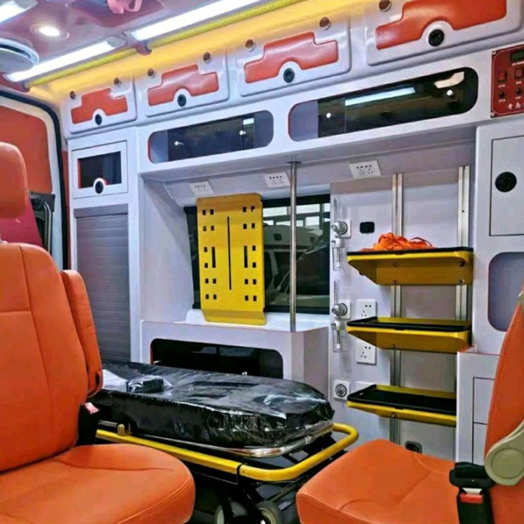 蒸湘长途救护车护送病人租赁价格